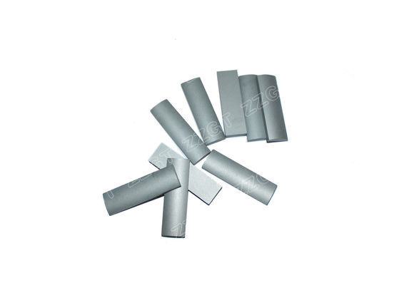 Solid Cemented Carbide Material Gable Shaped Tiles Brazed To Hardened Steel Farm Welding